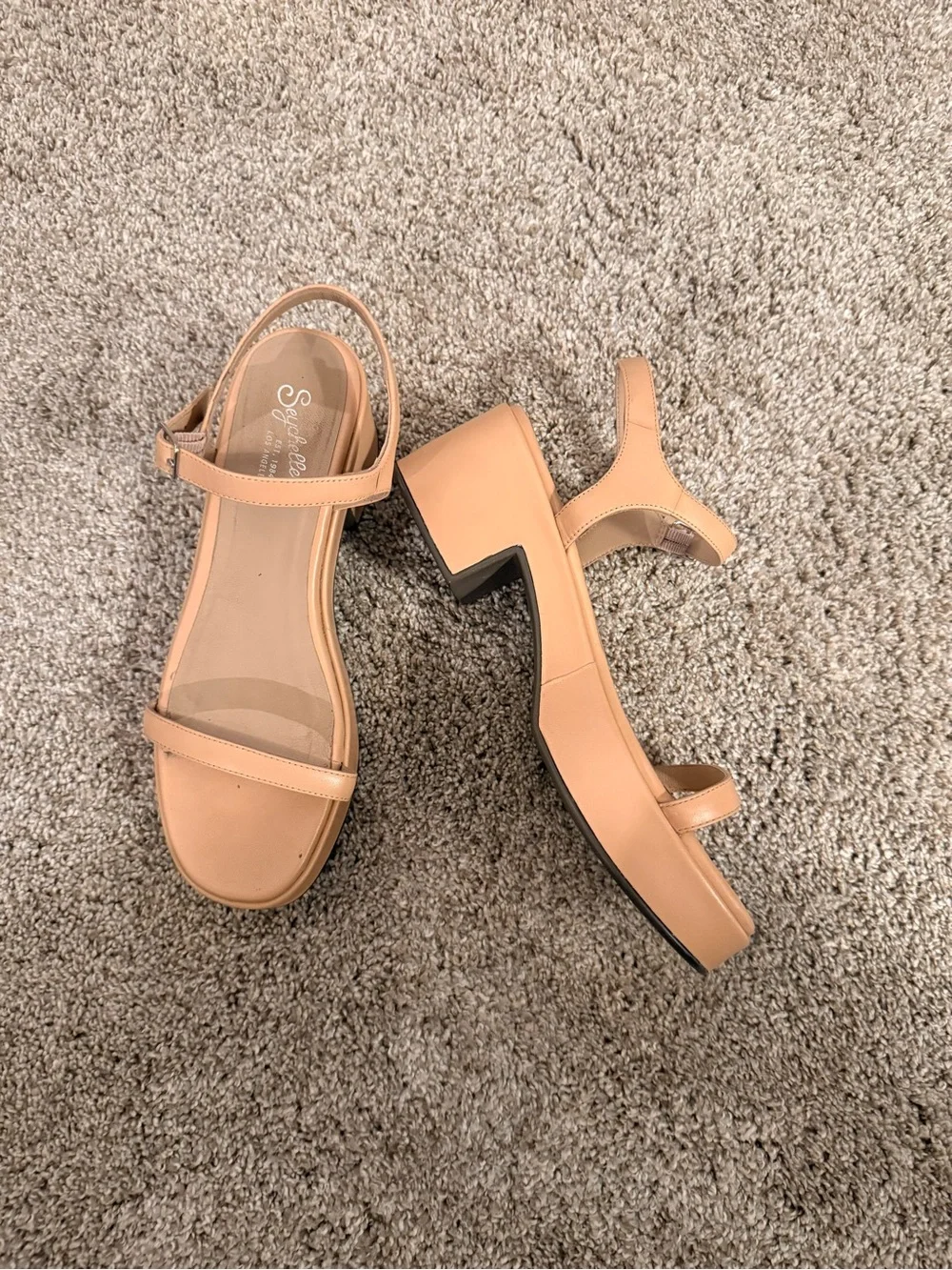 Seychelles heels size